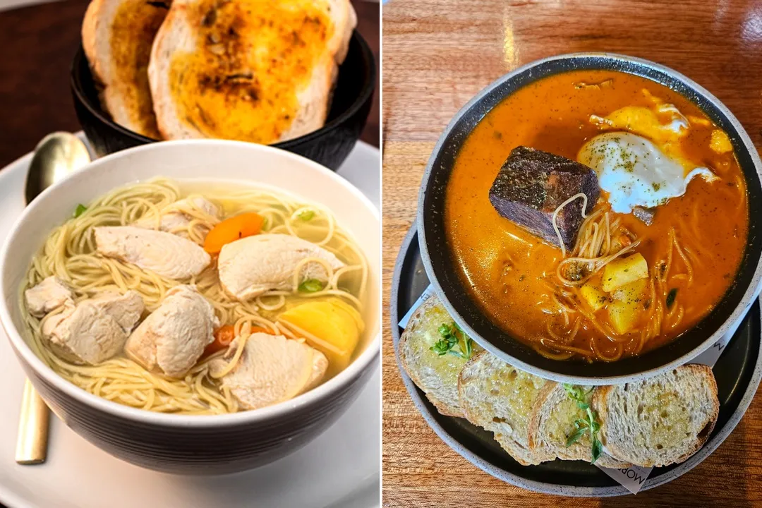 Collage en dos partes con un caldo de pollo con fideos, verduras y pan, y una sopa espesa rojiza con fideos, papa, huevo y pan al lado.